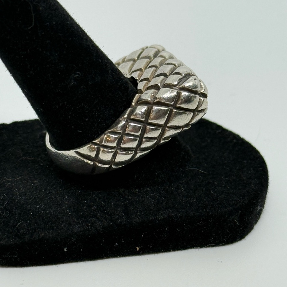 Vintage Designer Dian Malouf Sterling Silver Hatched Ring, Size 9 - Picture 8 of 9